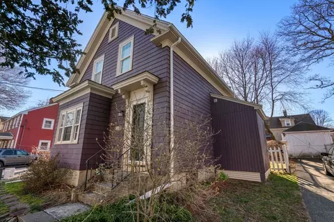 Exterior - 11 Elm St, Maynard, MA 01754 photo 7 of 8