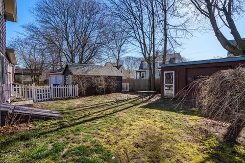 Exterior - 11 Elm St, Maynard, MA 01754 photo 4 of 8