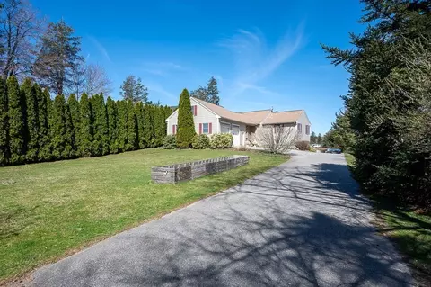 Exterior - 25 Bates Grove Rd, Webster, MA 01570 photo 1 of 6