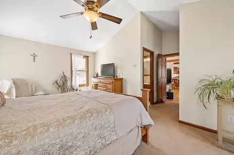 Bedroom - 25 Bates Grove Rd, Webster, MA 01570 photo 3 of 5