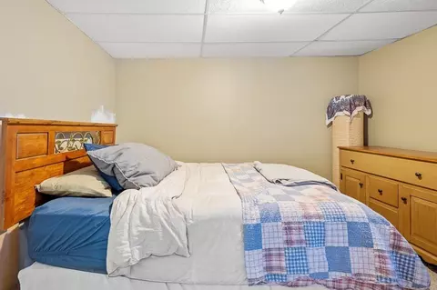Bedroom - 25 Bates Grove Rd, Webster, MA 01570 photo 4 of 5
