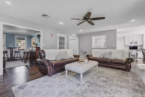Living - 2 Steeplechase Ln, Franklin, MA 02038 photo 3 of 3