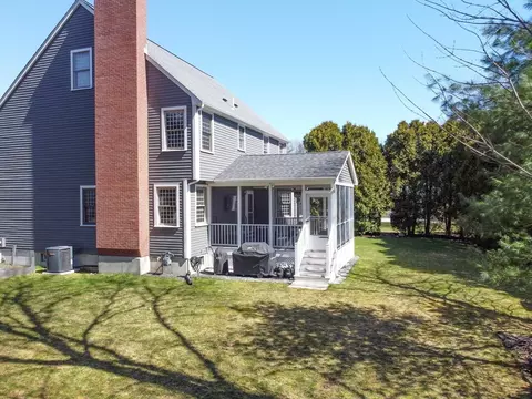 Exterior - 2 Steeplechase Ln, Franklin, MA 02038 photo 5 of 6