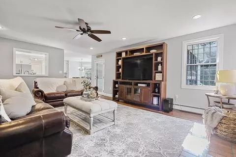 Living - 2 Steeplechase Ln, Franklin, MA 02038 photo 2 of 3