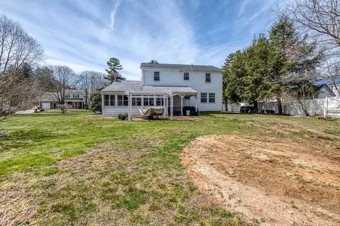Exterior - 2 Colt Rd, Franklin, MA 02038 photo 9 of 9