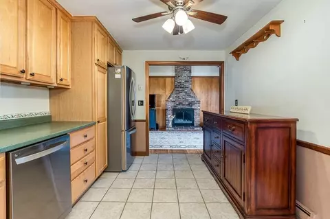 Kitchen - 2 Colt Rd, Franklin, MA 02038 photo 3 of 3