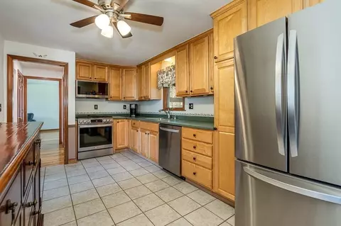 Kitchen - 2 Colt Rd, Franklin, MA 02038 photo 2 of 3