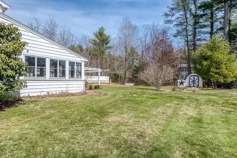 Exterior - 2 Colt Rd, Franklin, MA 02038 photo 6 of 9