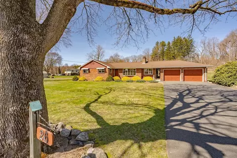 26 Chapin St, Ludlow, MA 01056