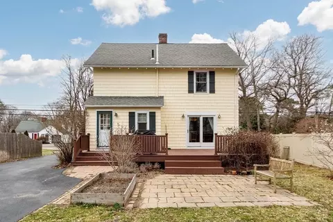 Exterior - 475 Webster, Needham, MA 02494 photo 4 of 11