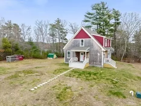 Exterior - 64 Squirrel Island Rd, Wareham, MA 02576 photo 2 of 6