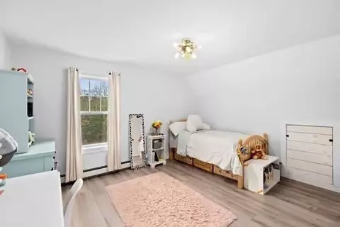 Bedroom - 64 Squirrel Island Rd, Wareham, MA 02576 photo 4 of 4