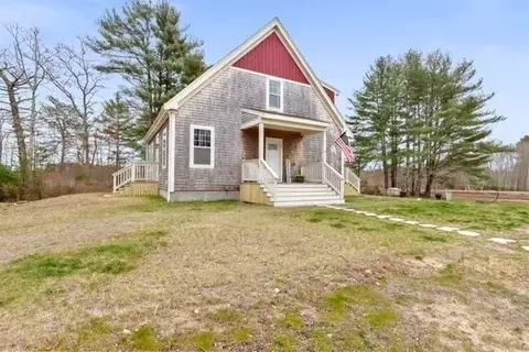 Exterior - 64 Squirrel Island Rd, Wareham, MA 02576 photo 4 of 6