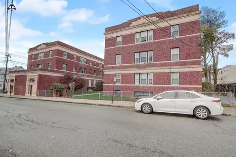 Exterior - 8 Walnut St #7, Everett, MA 02149 photo 2 of 2