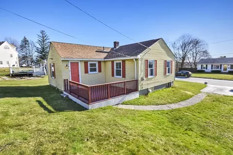 Exterior - 3 Carpenter Ave, Worcester, MA 01605 photo 3 of 9