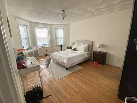 1109 Boylston St #12, Boston, MA 02215