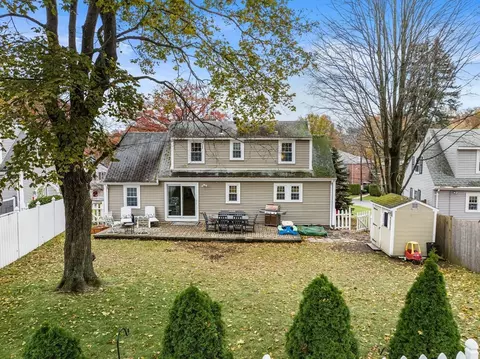 188 Linden St, Waltham, MA 02452