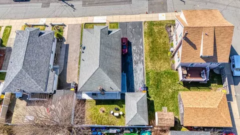 Exterior - 395 Eddy St, Fall River, MA 02723 photo 12 of 12