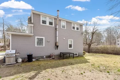 Exterior - 48 Mill St, Maynard, MA 01754 photo 5 of 6