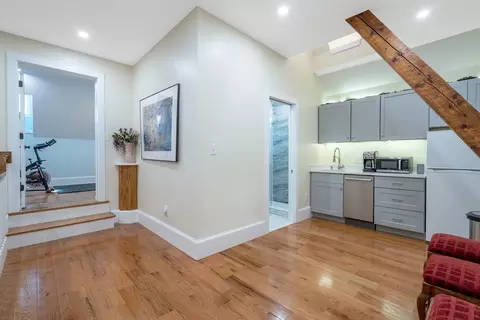 75 Clifton Ave, Marblehead, MA 01945 photo 24