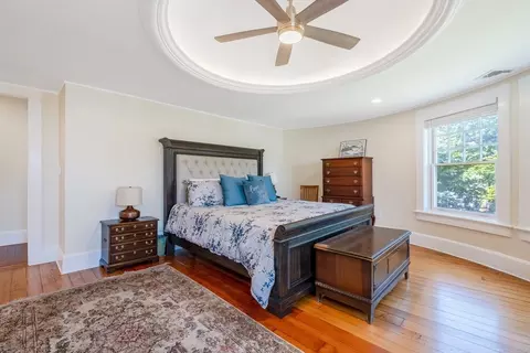 75 Clifton Ave, Marblehead, MA 01945 photo 8