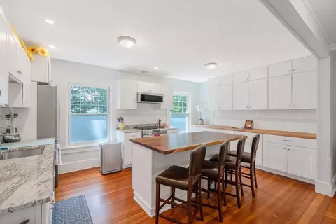 75 Clifton Ave, Marblehead, MA 01945 photo 14