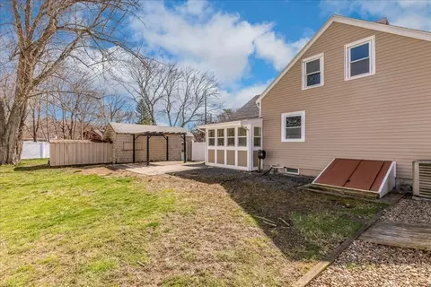 Exterior - 48 E Main St, Middleboro, MA 02346 photo 10 of 12