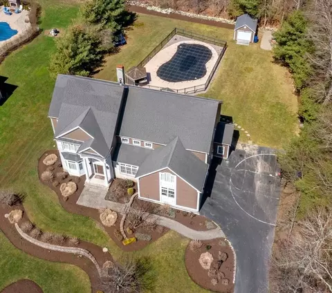 Exterior - 52 Brook St, Raynham, MA 02767 photo 9 of 10