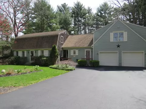 388 Winter St, Hanson, MA 02341 photo 2