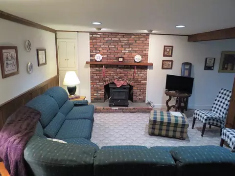 388 Winter St, Hanson, MA 02341 photo 11
