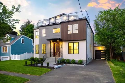 39 Spy Pond Pkwy, Arlington, MA 02474