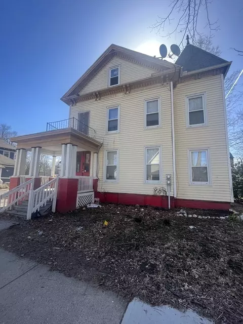 124 Catharine St, Springfield, MA 01109 photo 2