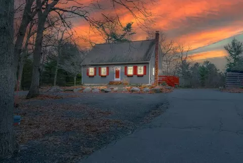 18 Green St, Berkley, MA 02779