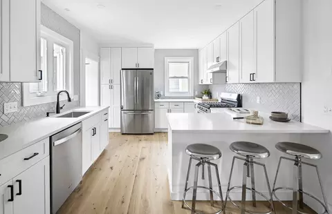 202 Main St, Waltham, MA 02453