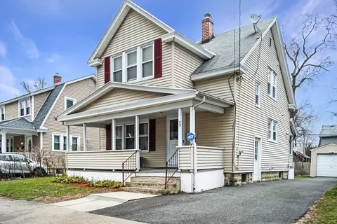 39 Meredith St, Springfield, MA 01108