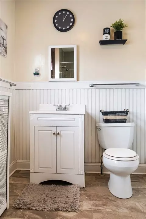 Bath - 39 Meredith St, Springfield, MA 01108 photo 4 of 4