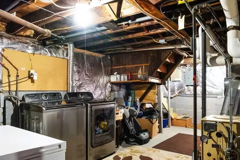 Exterior - 39 Meredith St, Springfield, MA 01108 photo 2 of 7