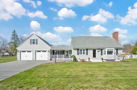 89 Cherry St, Agawam, MA 01030