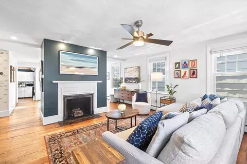 21 Sullivan St #2, Boston, MA 02129