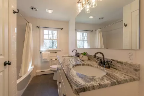 Bath - 33 Woolworth St, Longmeadow, MA 01106 photo 1 of 3