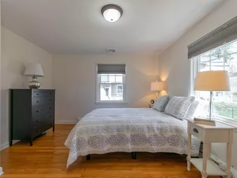 Bedroom - 33 Woolworth St, Longmeadow, MA 01106 photo 2 of 4