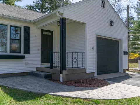 Exterior - 33 Woolworth St, Longmeadow, MA 01106 photo 2 of 12