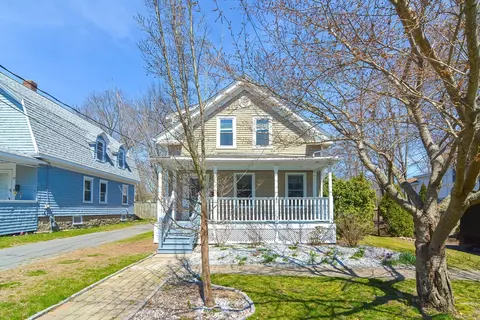 13 Courtland St, Middleboro, MA 02346