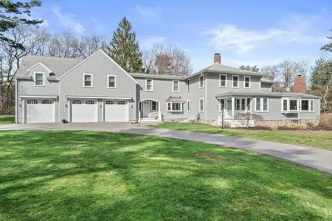 864 Summer St, Marshfield, MA 02050