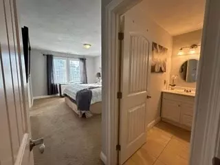 160 Crawford St, Fall River, MA 02724 photo 8