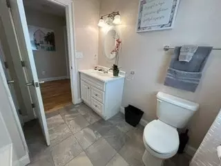 160 Crawford St, Fall River, MA 02724 photo 9
