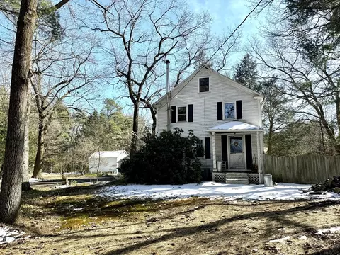 158 Log Plain Rd, Greenfield, MA 01301