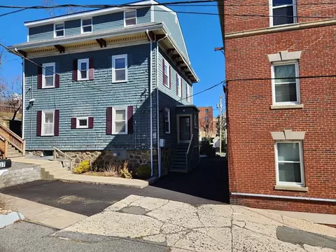35 Tudor St # A, Lynn, MA 01902