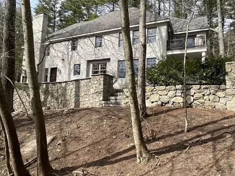 80 Winter St, Hopkinton, MA 01748