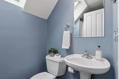 Bath - 2 Davis Ln, Georgetown, MA 01833 photo 6 of 6